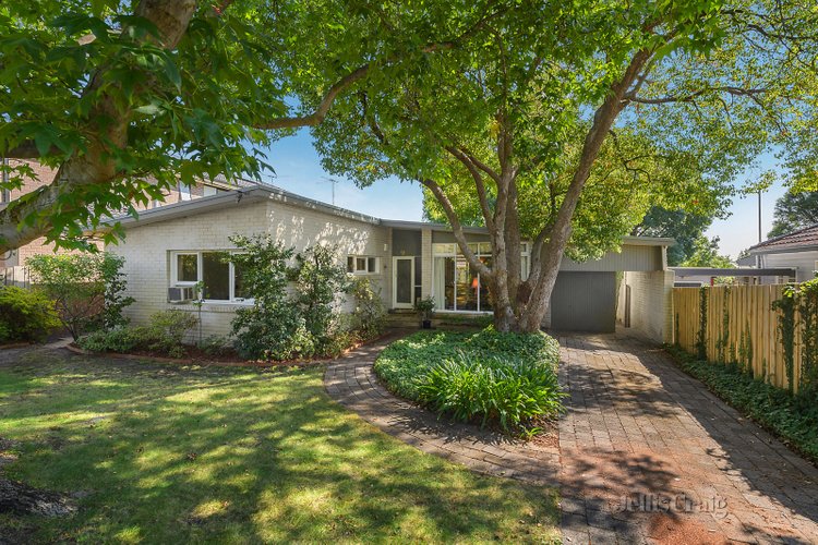 11 Murray Drive Burwood 3125