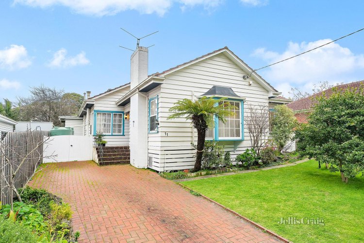 11 Parer Street Burwood 3125