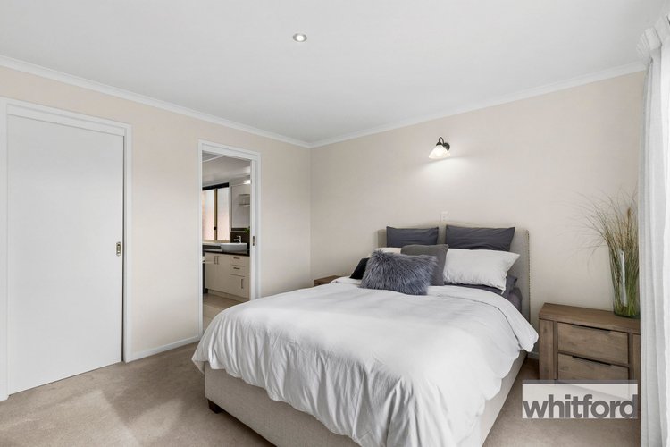 11 Parkland Drive, Hamlyn Heights