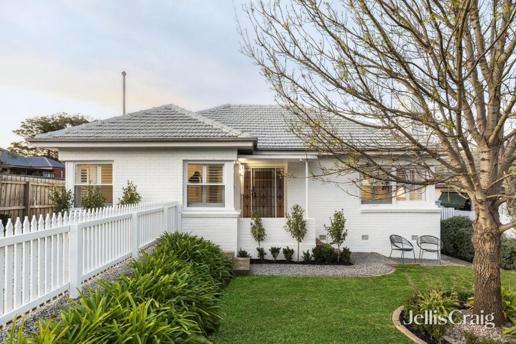 11 Perth Street Belmont 3216
