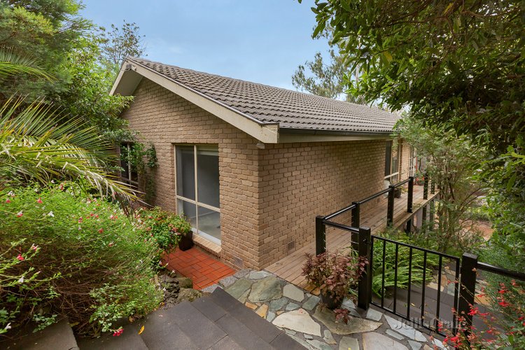 11 Price Court Diamond Creek 3089