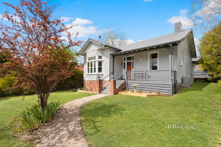 11 Radium Avenue Hepburn Springs 3461
