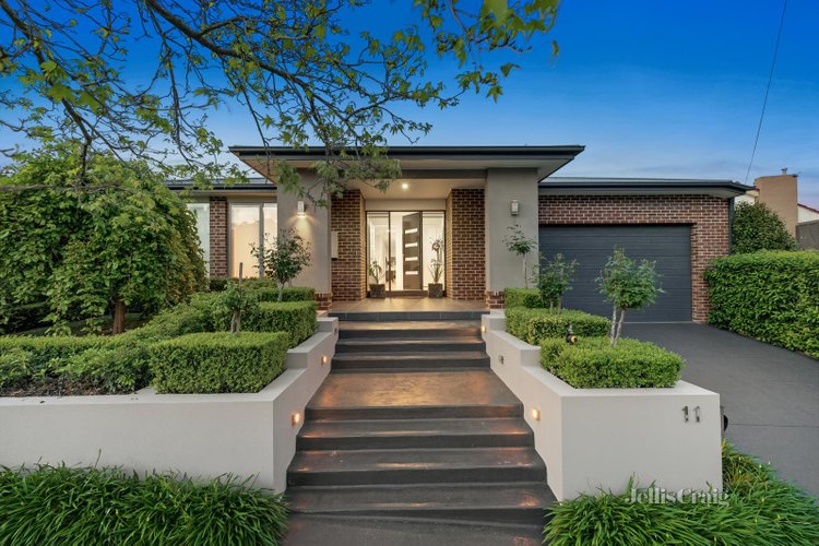 11 Richard Street Doncaster East 3109