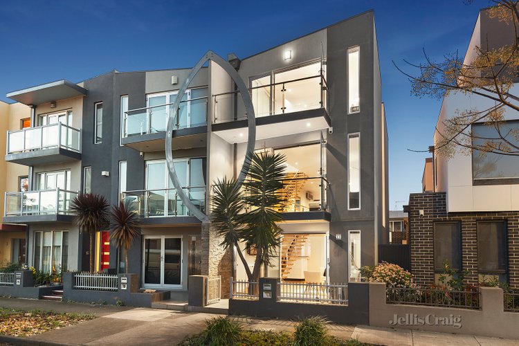 11 Sea Rush Street Maribyrnong 3032