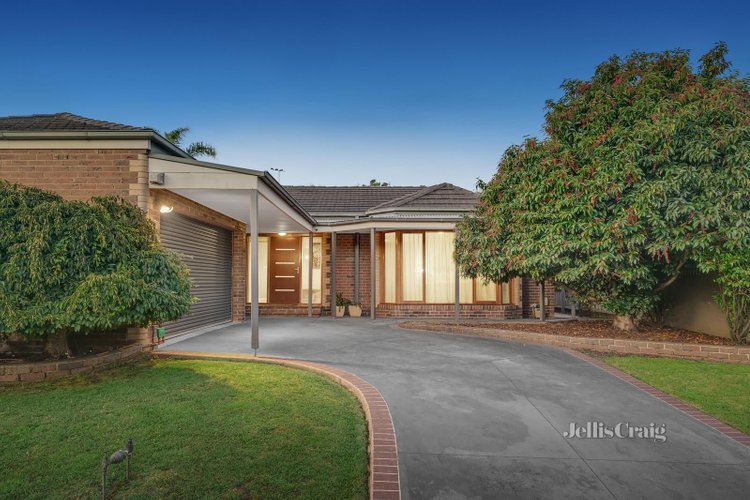 11 Sheraton Close Burwood East 3151