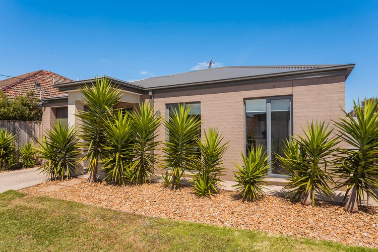 1/1 Sullivan Court, Belmont