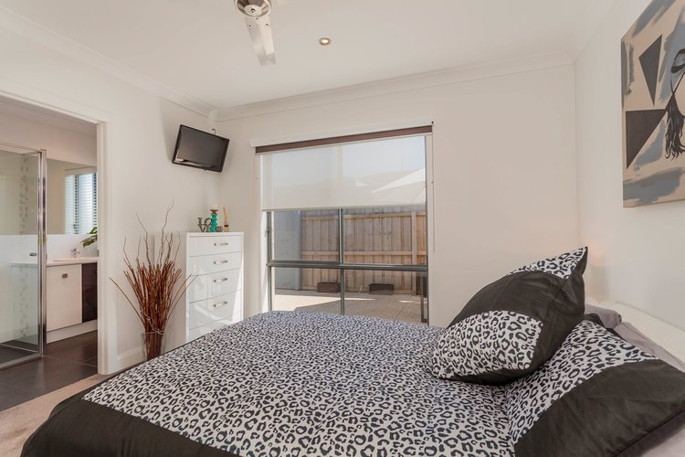 1/1 Sullivan Court, Belmont