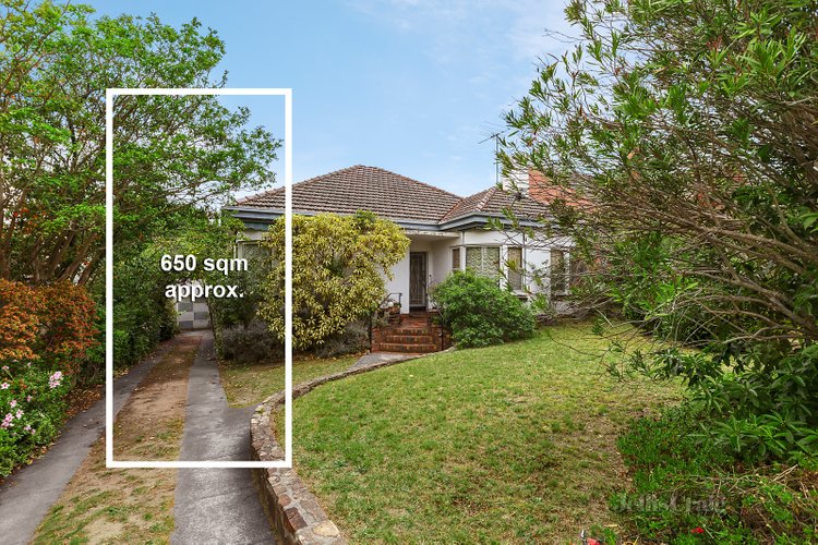 11 The Moor  Balwyn North 3104