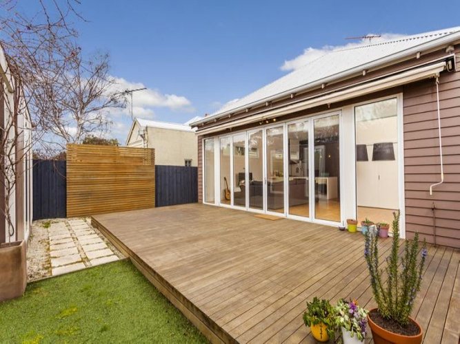 11 Thorne Street, East Geelong