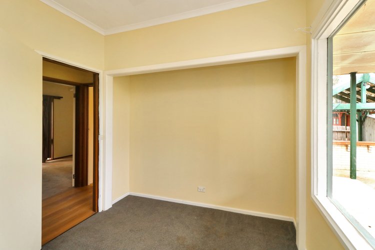 11 Warrens Road, Newmerella