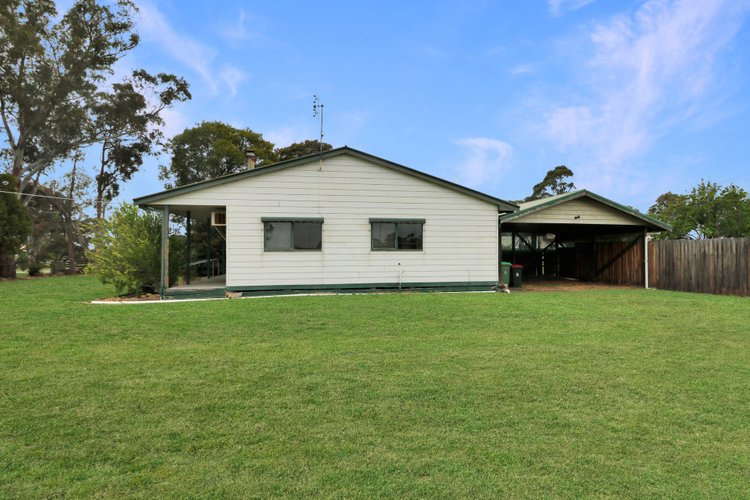 11 Warrens Road, Newmerella