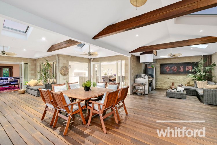 11 Wattle Grove, Wallington