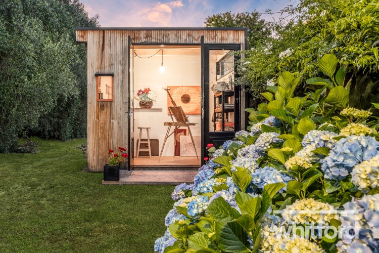 11 Wattle Grove, Wallington