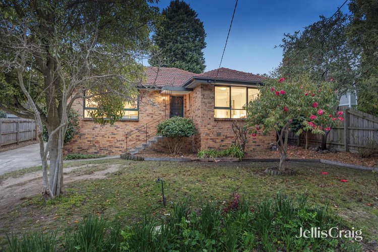 11 Wattle Valley Road Mitcham 3132