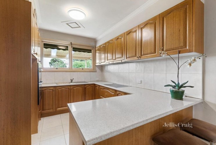 11 Wave Avenue Mount Waverley 3149