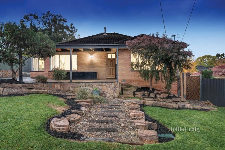 11 Winifred Road Mooroolbark 3138