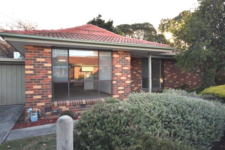 1/10-12 Urana Street Kilsyth 3137