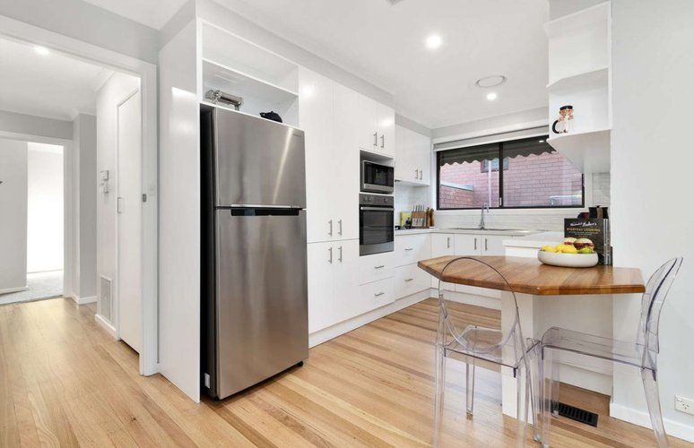1/10 Florence Road Surrey Hills 3127