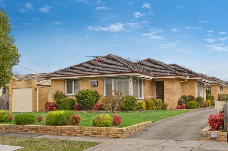 1/10 Maverston Street Glen Iris 3146