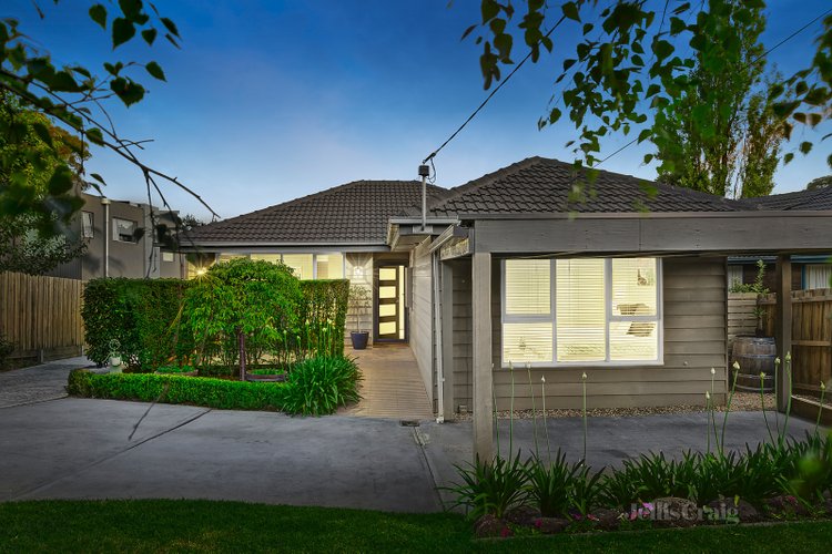 1/10 Millicent Avenue Bulleen 3105