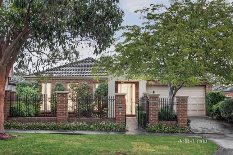 1 10 Winmalee Road Balwyn 3103