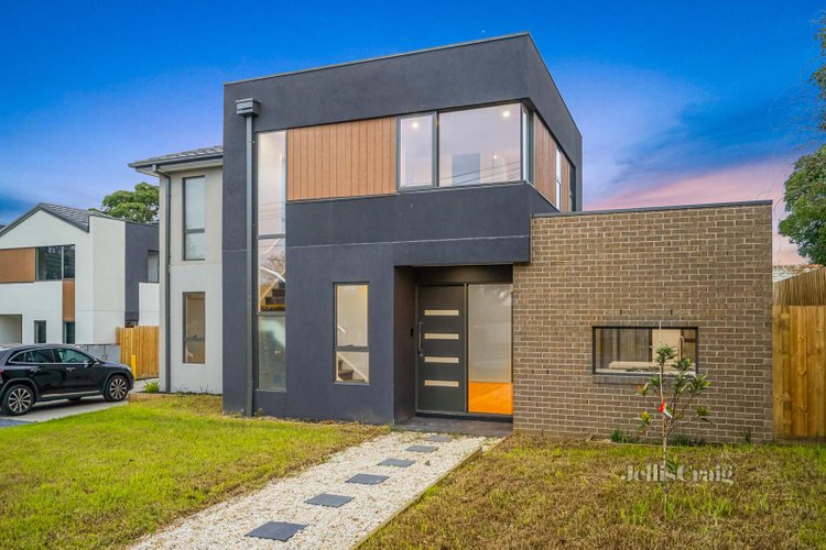 1 106 Wantirna Road Ringwood 3134