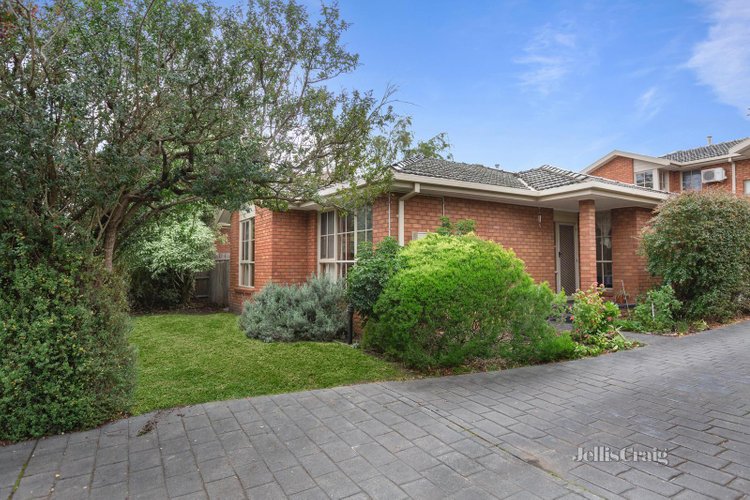1 1085 Doncaster Road Doncaster East 3109