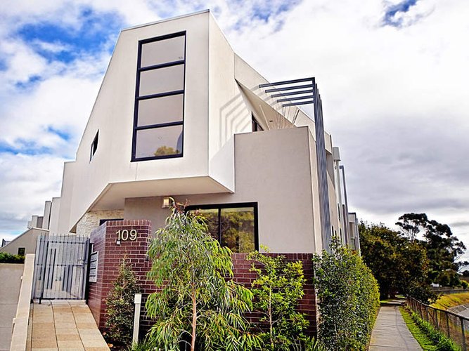 1 109 Asling Street Brighton 3186