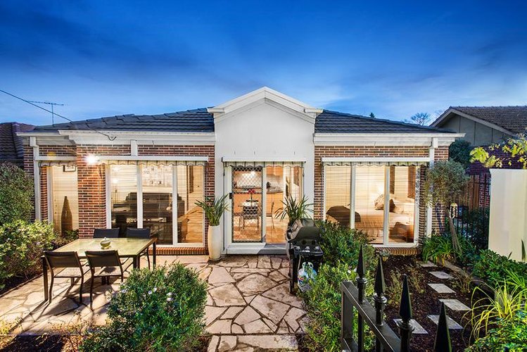 1/11 Ludbrook Avenue  Caulfield South 3162