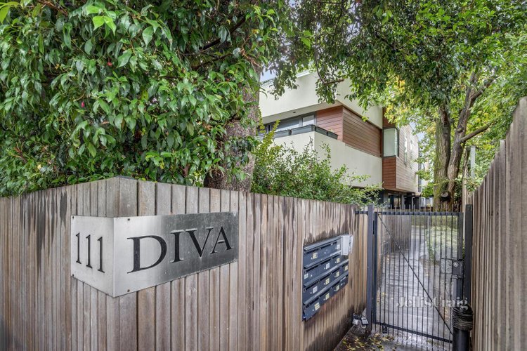1 111 Riversdale Road Hawthorn 3122