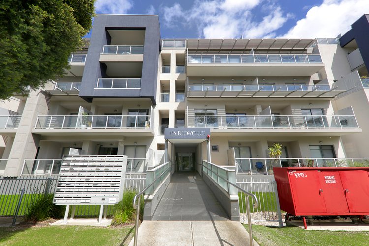 11/12 Wood Street Nunawading 3131