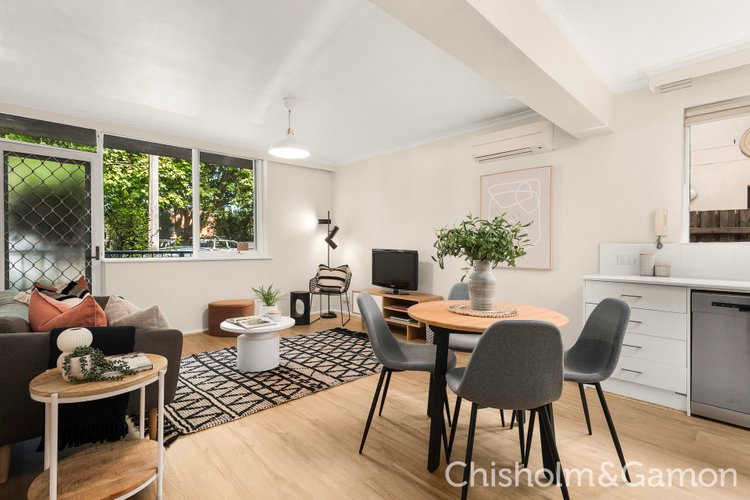 1 113 Addison Street Elwood 3184