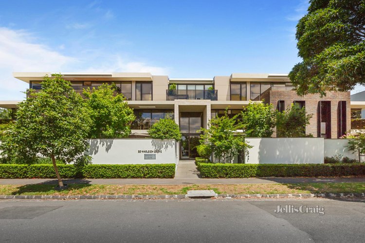 111 30 Warleigh Grove Brighton 3186