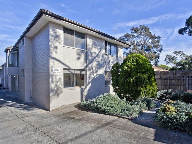 11 15 Royal Avenue Essendon North 3041