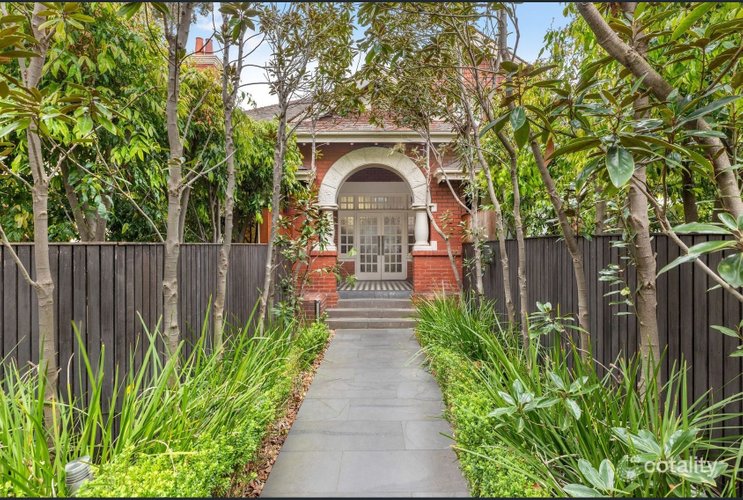 11/17 Robe Street St Kilda 3182