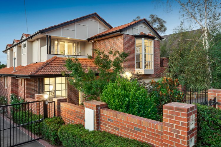 1/12 Estella Street Glen Iris 3146