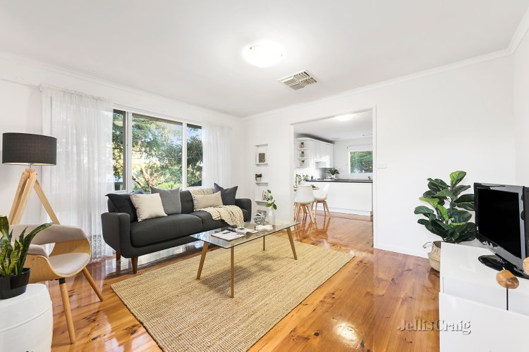 1/12 Hume Street Greensborough 3088