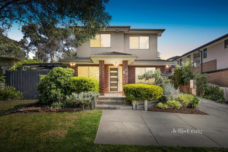1 12 Miller Crescent Mount Waverley 3149