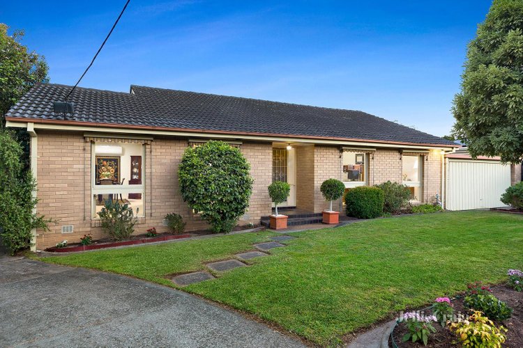 1 12 St James Avenue Mont Albert 3127