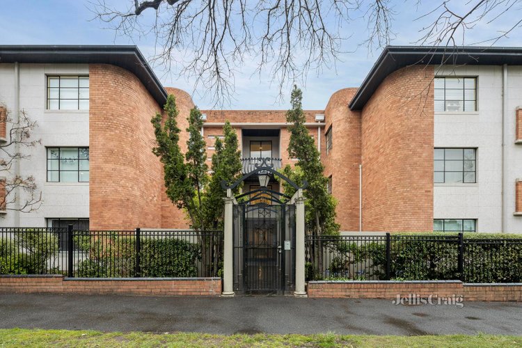 11 205 Flemington Road North Melbourne 3051