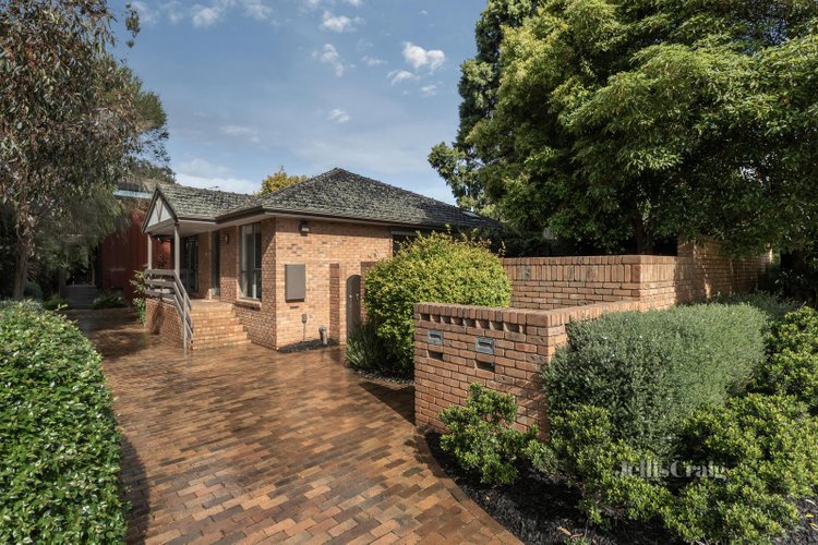 1 121 Glen Iris Road Glen Iris 3146