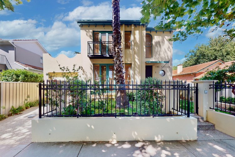 1/122 Mitford Street Elwood 3184