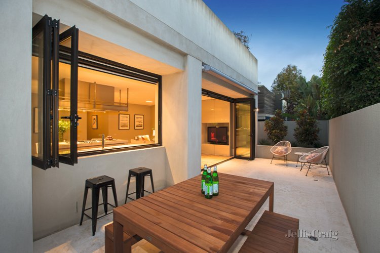1/125 Canterbury Road Toorak 3142