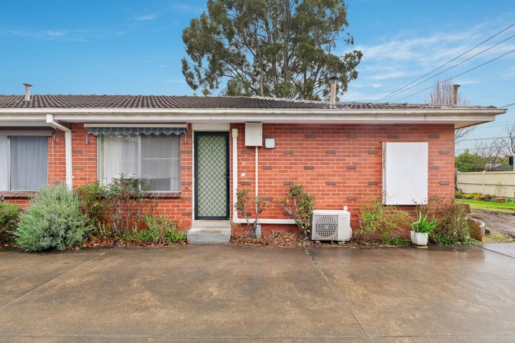 1/129 Wantirna Road  Ringwood 3134