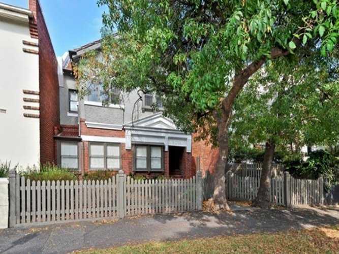 1 13 Loch Street St Kilda West 3182