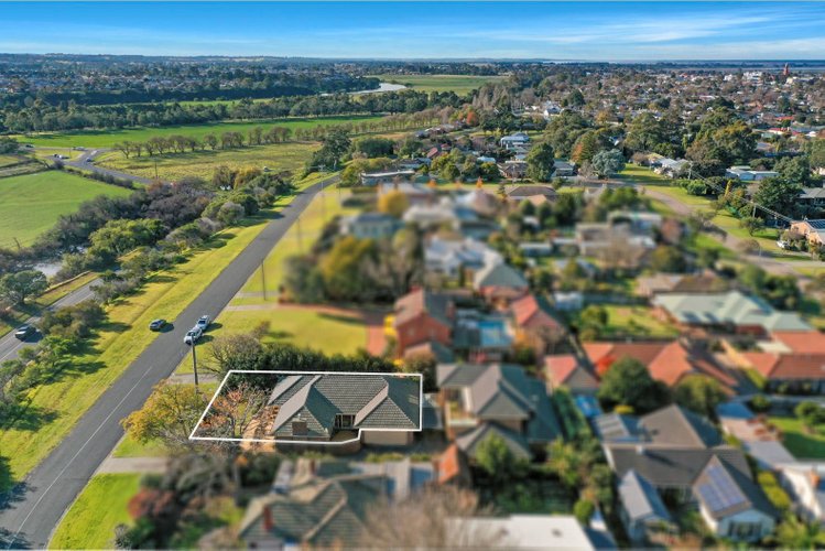 1/13 Williams Parade, Bairnsdale