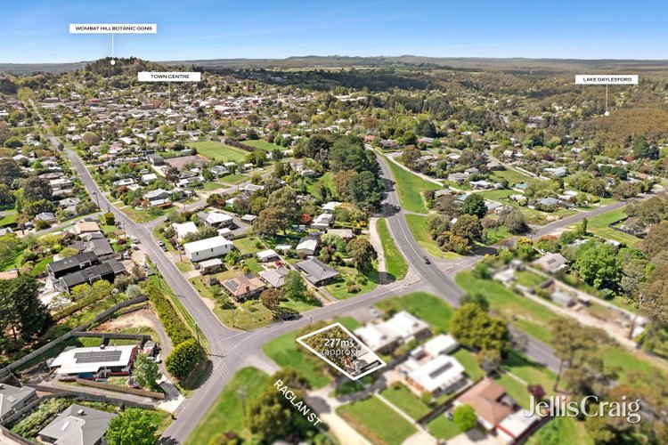 1 130 Raglan Street Daylesford 3460