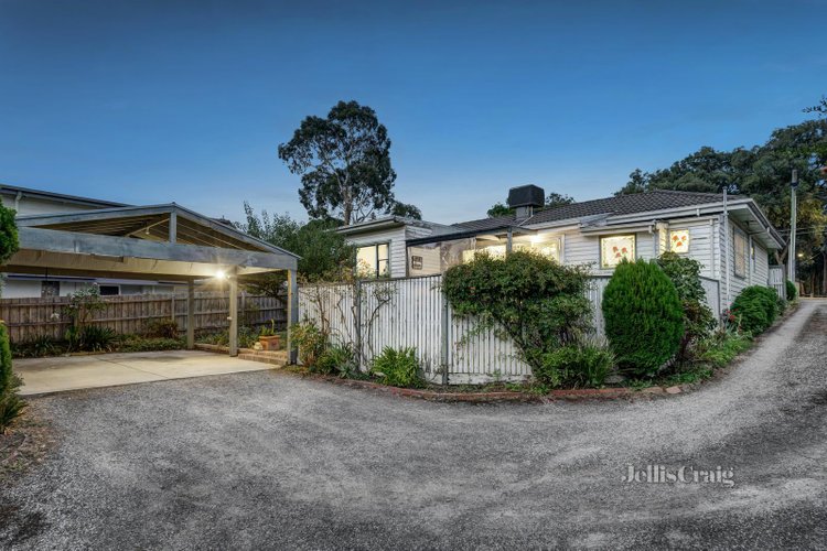 1 131 Mountain View Road Briar Hill 3088