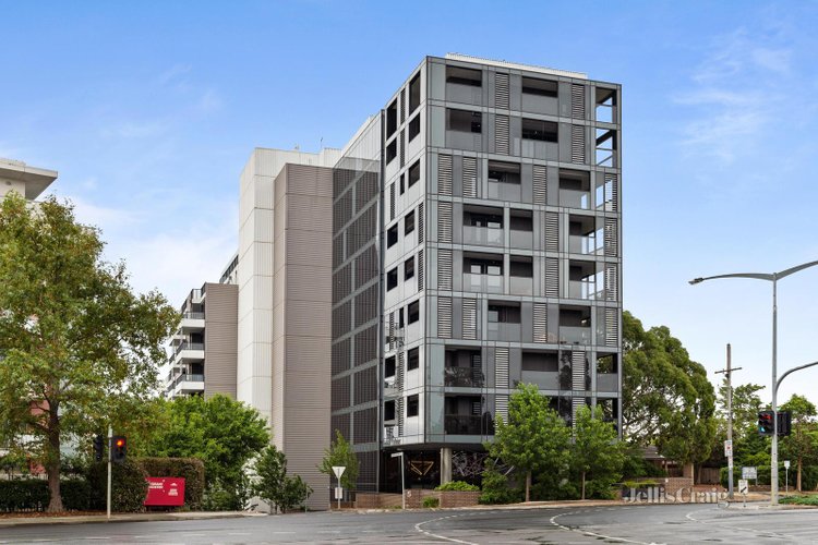 113 5 Sovereign Point Court Doncaster 3108