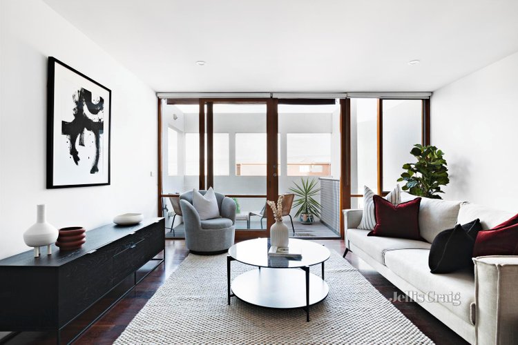 1 136 High Street Northcote 3070